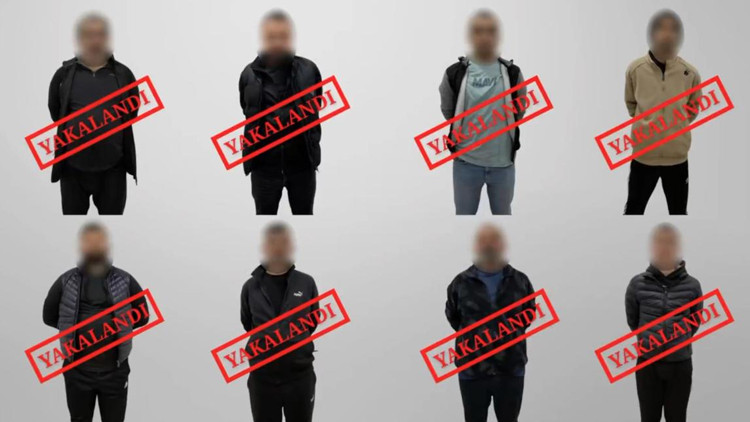 Kırmızı bültenle ve ulusal seviyede aranan 8 suçlu Türkiyeye getirildi Kırmızı bültenle ve ulusal seviyede aranan 8 suçlu Türkiyeye getirildi