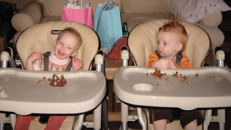 Çok ünlü bir aşkın ilk bebekleri oldular... Bir zamanlar 1 yaşında, şimdi 21... İyi ki doğdunuz canlarım