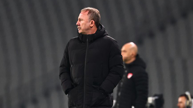 Beşiktaşta Sergen Yalçından transfer açıklaması ve eleştirilere tepki