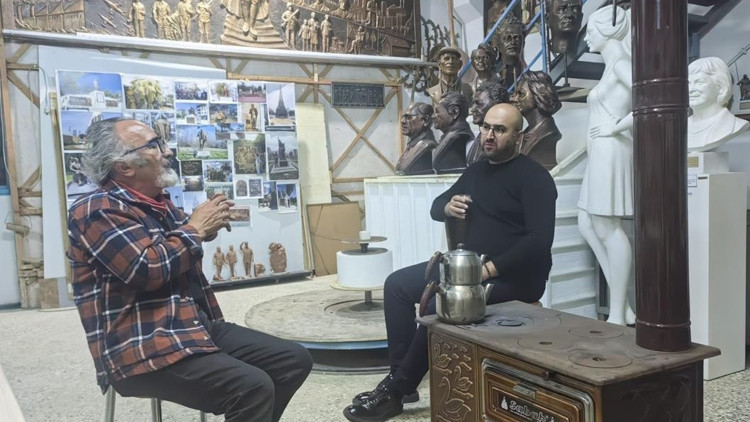 Para için değil sanat için