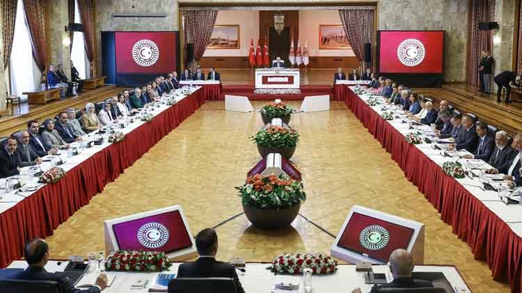 Komisyonda yol haritası: Dönenlere tek tek karar