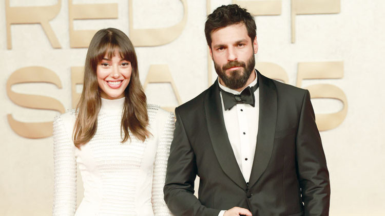 Kırmızı halının yıldızları