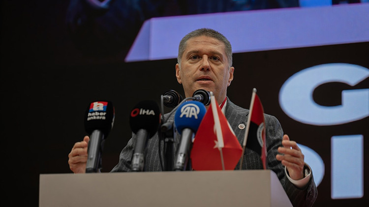 Gençlerbirliğinin yeni başkanı Arda Çakmak oldu