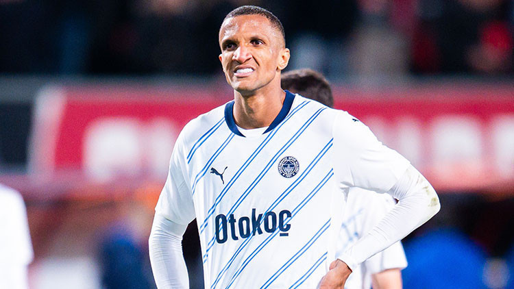 Fenerbahçede 3. kadro dışı Rodrigo Becao