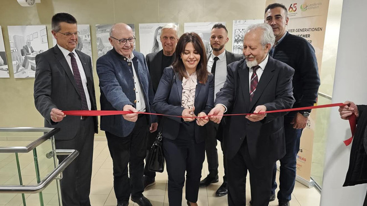 Kelheimde Dört Nesil Türkler fotoğraf sergisi açıldı