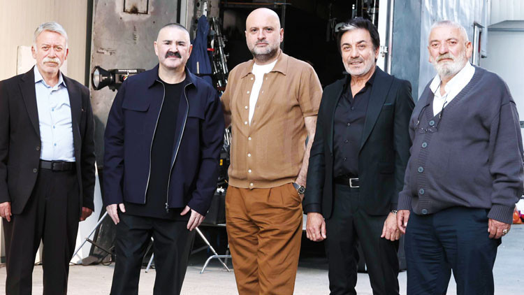 Ketenpere Dalaverenin afişi hazır