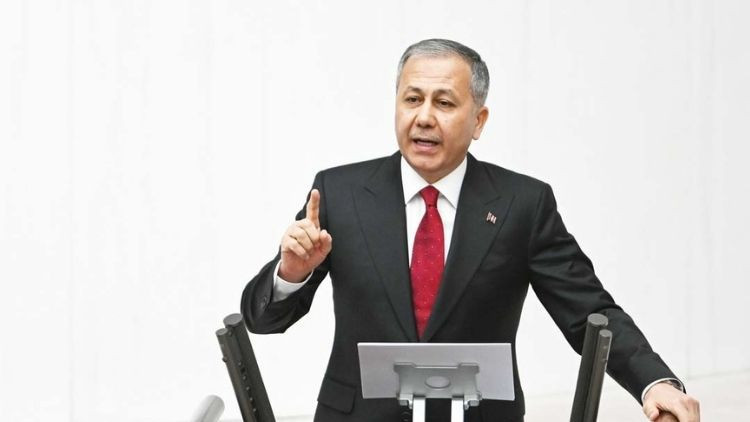 Bakan Yerlikaya: 30 terör eylemi engellendi, 624 organize suç örgütü çökertildi Bakan Yerlikaya: 30 terör eylemi engellendi, 624 organize suç örgütü çökertildi