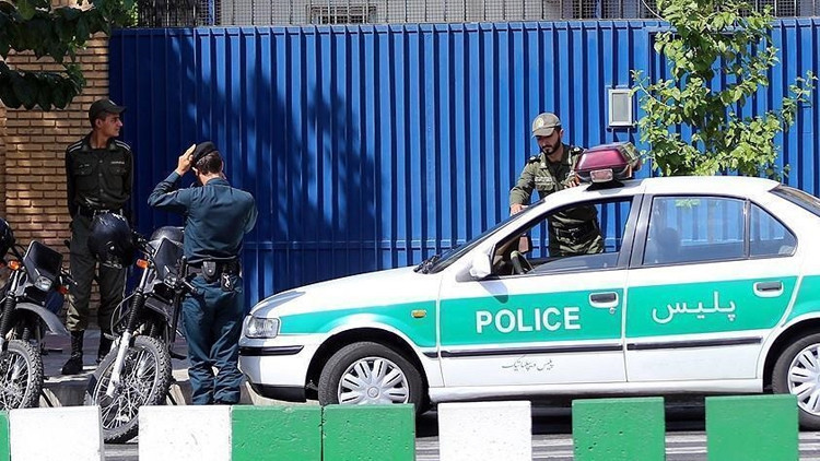 İranda terör saldırısı: Polis kontrol noktasına baskın