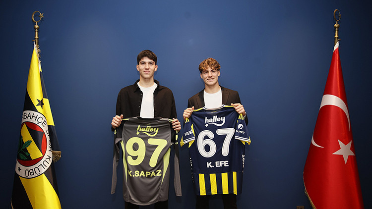Fenerbahçe, 2 genç futbolcuyla profesyonel sözleşme imzaladı