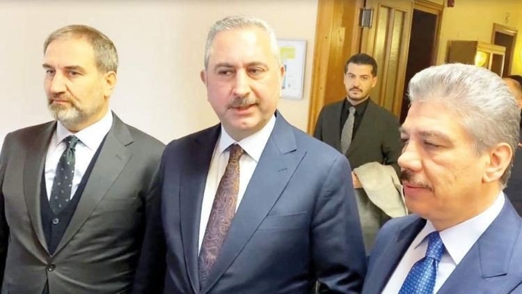 AK Parti raporunda ‘İlkesel eşik’ vurgusu