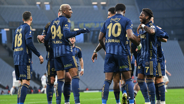 Eyüpspor 0-3 Fenerbahçe (Süper Lig maçı özeti) Eyüpspor 0-3 Fenerbahçe (Süper Lig maçı özeti)