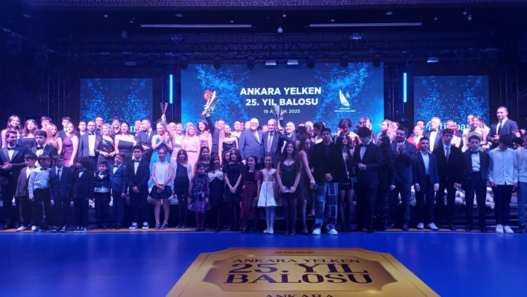 Yeni yıla yelken açan kutlama