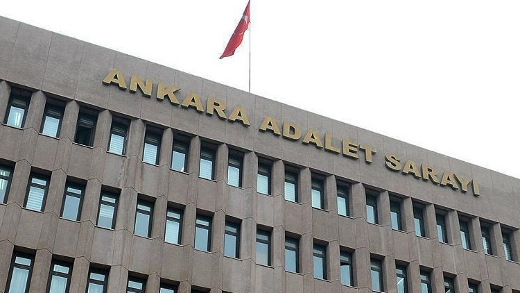 Ankarada düşen uçakla ilgili paylaşımlara soruşturma