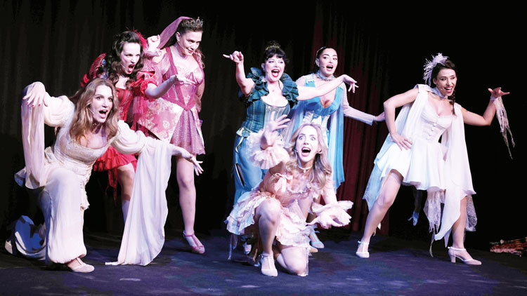 Yeni konseptle döndü