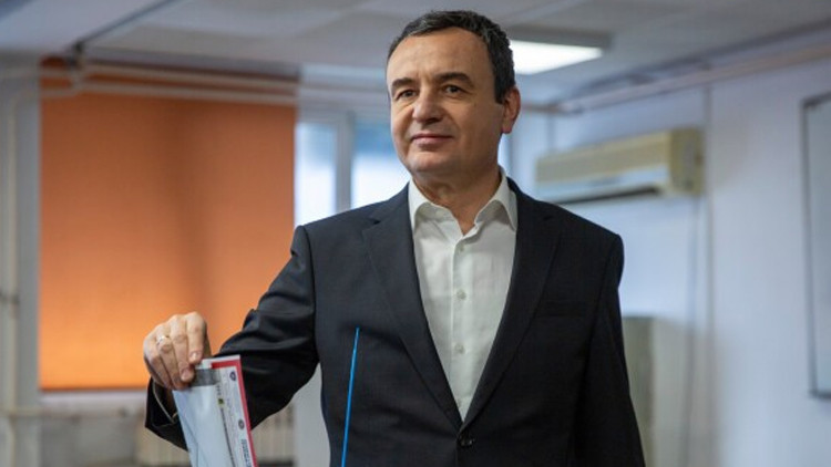 Kosovada erken seçimlerin kazananı Kurti oldu