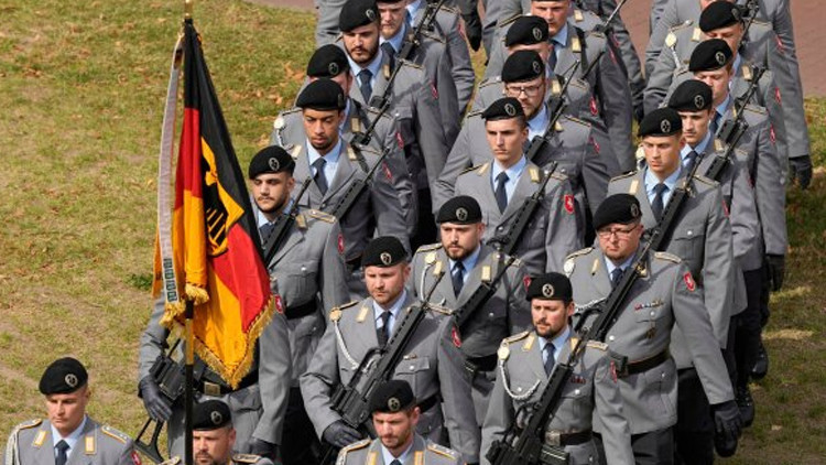 Alman ordusunda kapsamlı soruşturma: Komuta kademesi hedefte