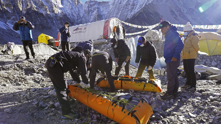 Everesti temiz tutma girişimi sonuçsuz kaldı
