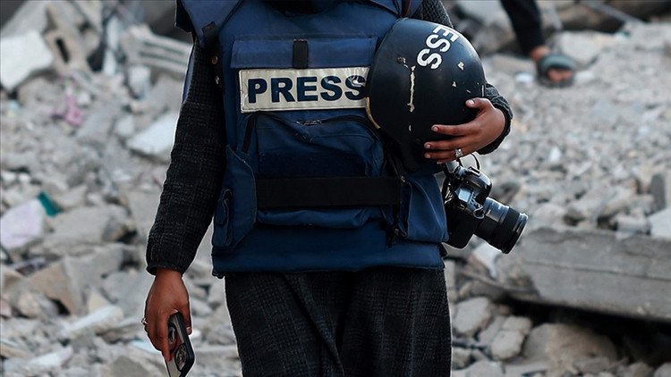 Gazzede basına karşı abluka sürüyor