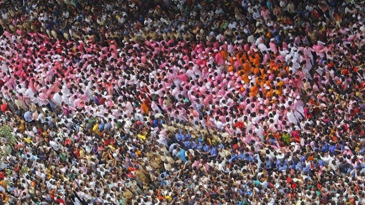 BM açıkladı… İnsanlık rekor nüfusa koşuyor, kritik sınır aşıldı