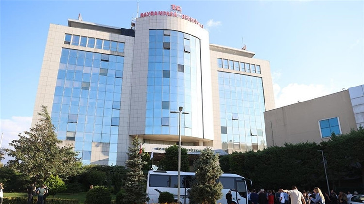 Bayrampaşa Belediyesine yönelik yolsuzluk soruşturmasında 2 şüpheli tutuklandı