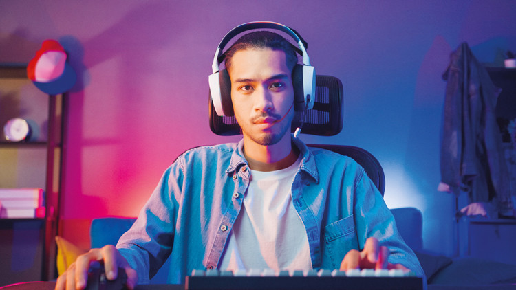 Oyun oynayarak kazananlar: Milyonlarca dolar bütçeli bilgisayar oyunlarını önce onlar test ediyor