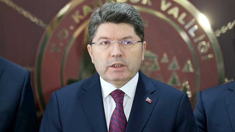 Adalet Bakanı Tunçtan CHP Genel Başkanı Özele tepki