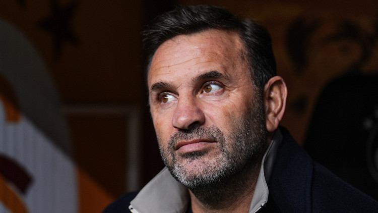 Galatasarayda Okan Buruk 2 ayrılığı açıkladı