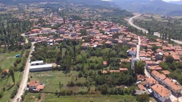 Bir köyün 60 yıllık isim mücadelesi Bakanlığın onayı ile eskiye dönüldü... Şimdi özümüze döndük