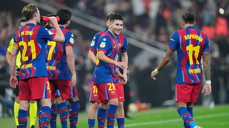 Barcelona, Süper Kupada finale 5 golle yükseldi