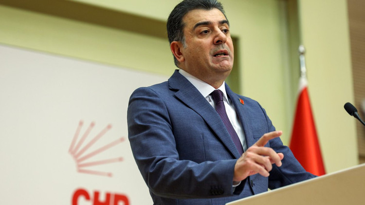 CHPli Emre: İranda dış müdahalenin karşısındayız