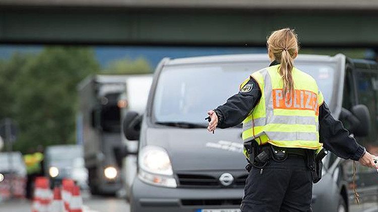 Otomobil sürücülerine uyarı