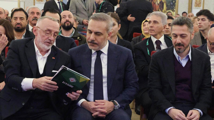 Dışişleri Bakanı Hakan Fidan, Karadeniz Vakfı 19. Olağan Kongresine katıldı