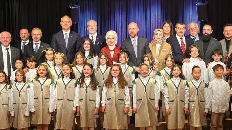 Emine Erdoğan: Türk müziğine can suyu olacaklar Emine Erdoğan: Türk müziğine can suyu olacaklar