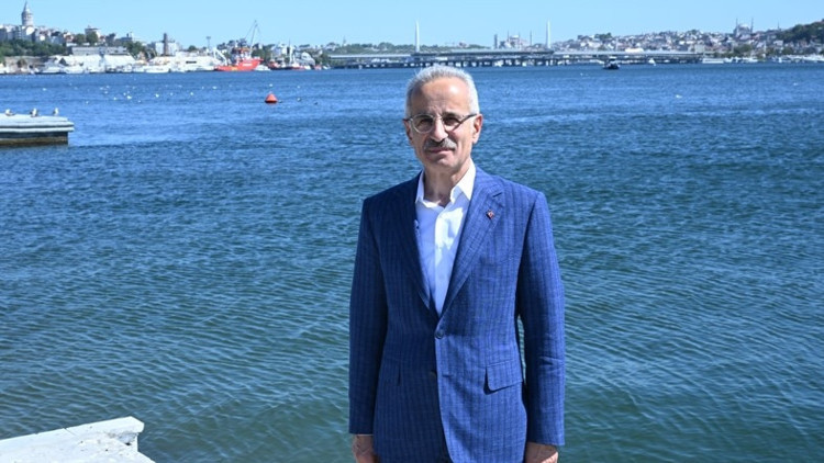 Bakan Uraloğlu duyurdu: 2025 yılında kurvaziyer yolcu sayısı 2 milyonu aştı