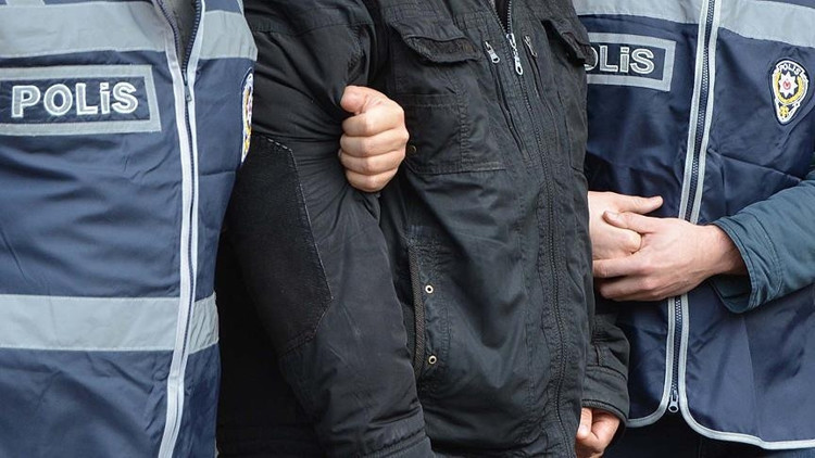 Kara Kuvvetleri’ne yolsuzluk operasyonu Kara Kuvvetleri’ne yolsuzluk operasyonu