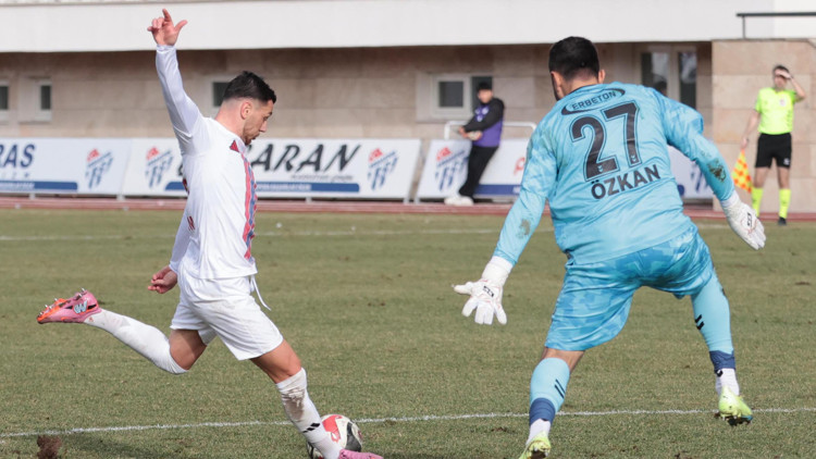 Altınorduda Kerim bu kez kazandırdı Altınorduda Kerim bu kez kazandırdı