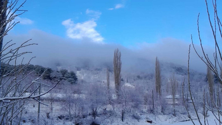 Gölcük ve Bozdağ yaylaları beyaz örtüyle kaplandı