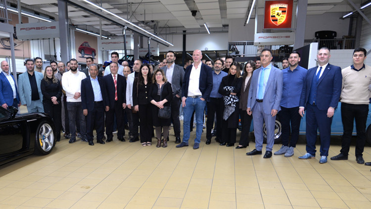 Hollanda’da Türk işverenlerden güç birliği mesajı