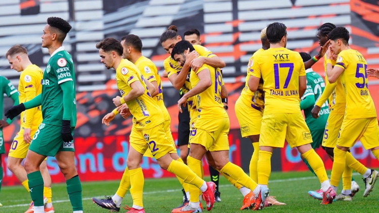 ikas Eyüpspor, Türkiye Kupası’ndaki ilk galibiyetini aldı