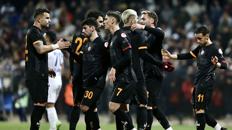 Galatasarayda Gaziantep FK maçı öncesi kritik eksikler