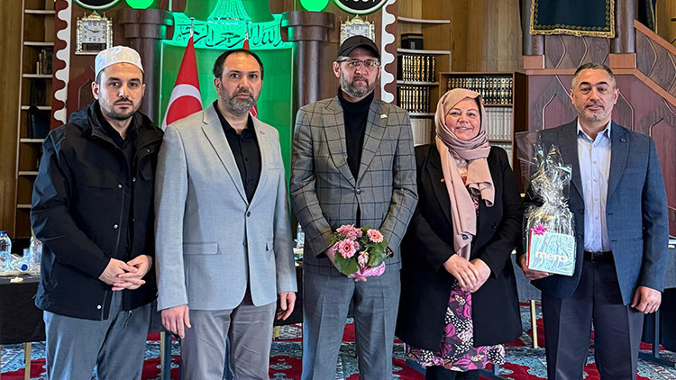 Efsane başkan Zafer Yıldız görevini devretti, bayrak Süleyman Eğer’e emanet Efsane başkan Zafer Yıldız görevini devretti, bayrak Süleyman Eğer’e emanet