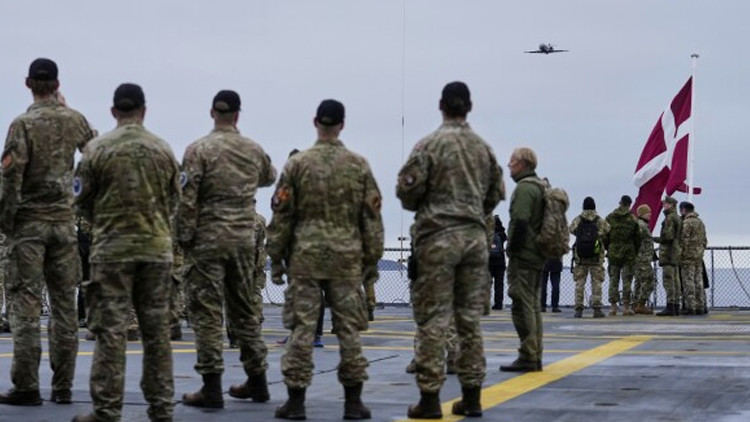 Almanya askerlerini Grönlanddan çekti