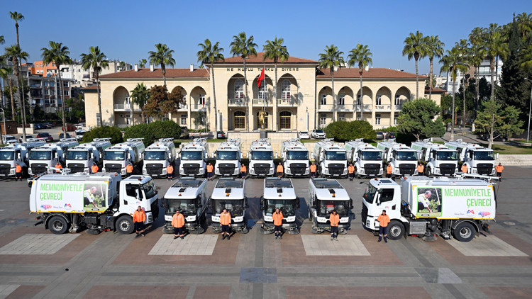 Büyükşehir, temizlik araç filosunu genişletiyor
