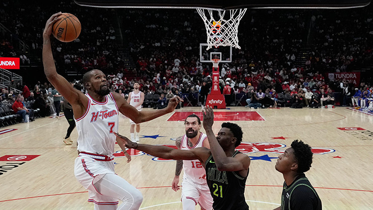 Kevin Durant, NBAde en fazla sayı atan 6. oyuncu oldu