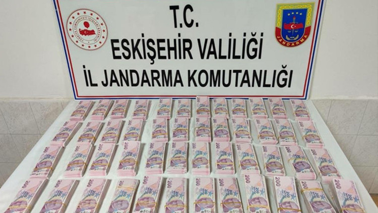 Milyonluk vurgun: 22 büyükbaş hayvan aldı sahte para verdi