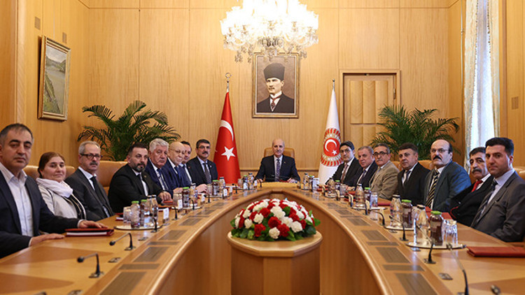 TBMM Başkanı Kurtulmuş, Ezidi heyetini kabul etti