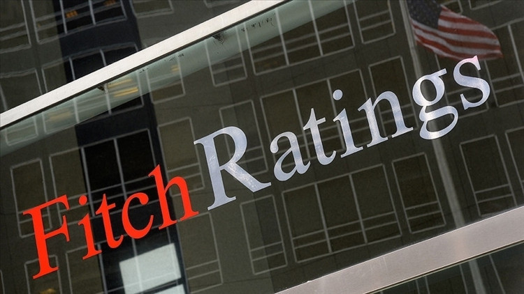 Fitch Ratings, Türkiyenin kredi notunu pozitife çevirdi