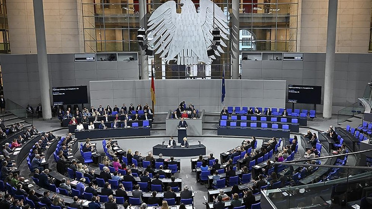 Yeşiller: Emeklilik yaşı yükseltilsin