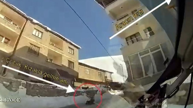 11 yaşındaki çocuğun kahreden ölümü Kızakla kayarken halk otobüsü çarptı