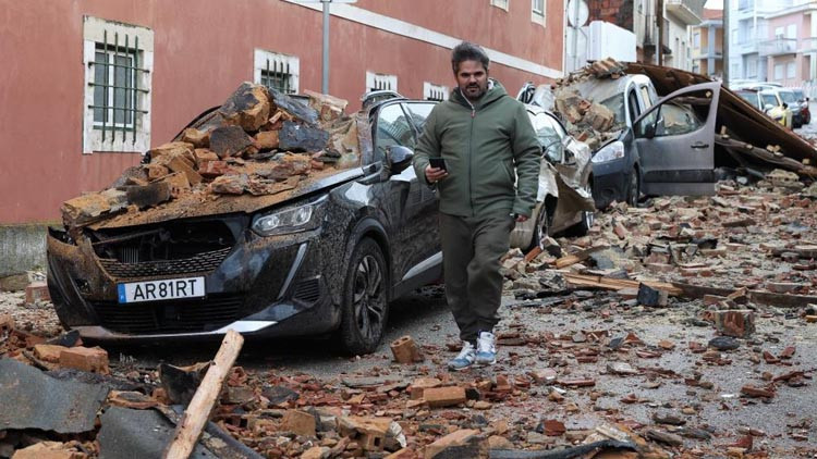 Portekizi Kristin fırtınası vurdu: F-16lar hasar gördü... 5 ölü